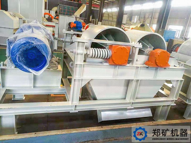 對(duì)輥造粒機(jī)